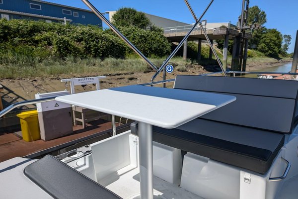 2023 Jeanneau NC 1095 FLY