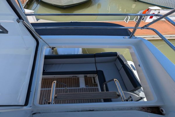 2023 Jeanneau NC 1095 FLY