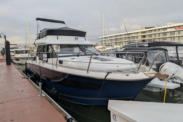 2023 Jeanneau NC 1095 FLY