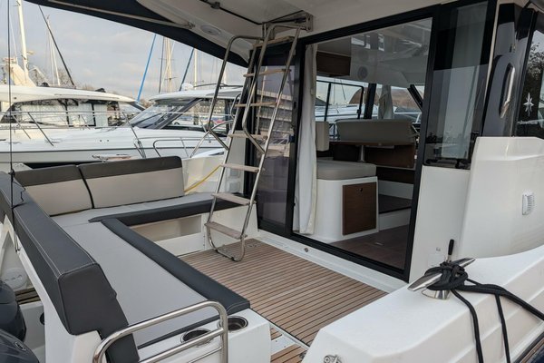 2023 Jeanneau NC 1095 FLY