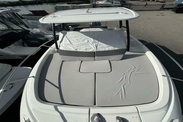 2026 Jeanneau Leader 7.5 WA