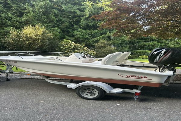 2015 Boston Whaler 130 Super Sport