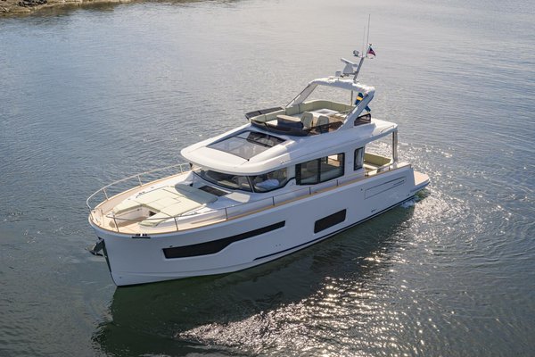 2026 Nimbus 495 Flybridge