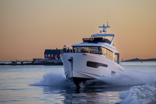 2026 Nimbus 495 Flybridge