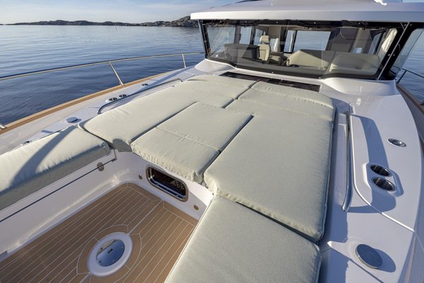 2026 Nimbus 495 Flybridge