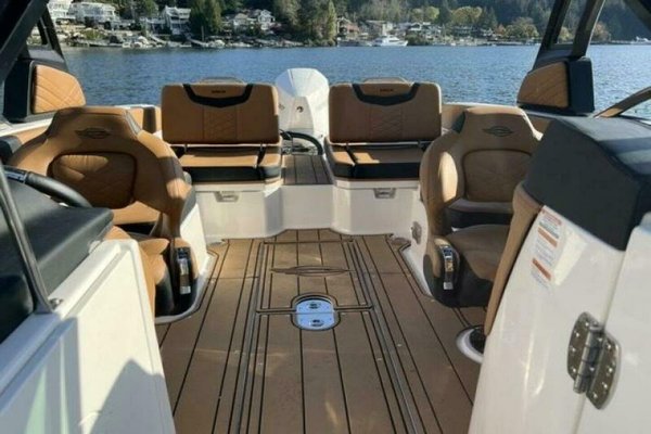 2023 Chaparral 250 OSX