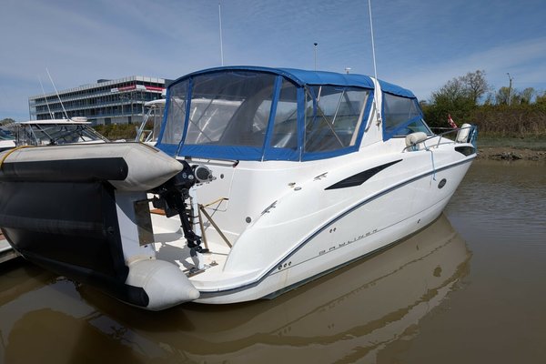 2006 Bayliner null
