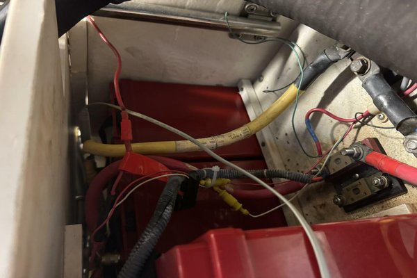 2004 Tiara Yachts 4000 Express