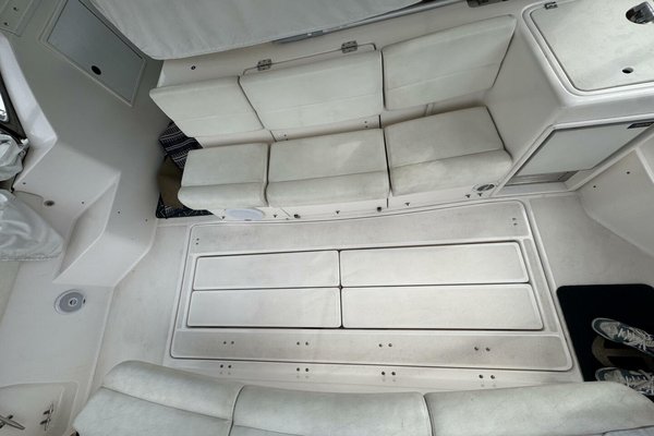 2004 Tiara Yachts 4000 Express