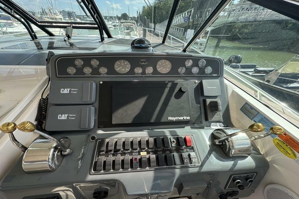 2004 Tiara Yachts 4000 Express