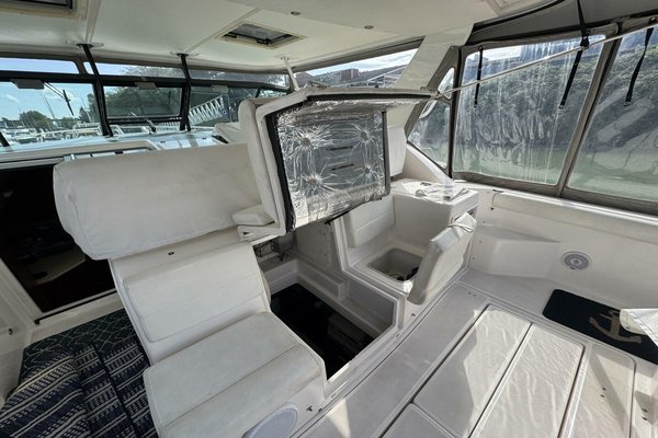 2004 Tiara Yachts 4000 Express