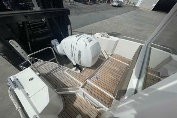 2019 Nimbus Commuter 9