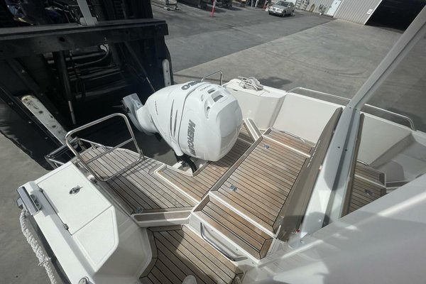 2019 Nimbus Commuter 9