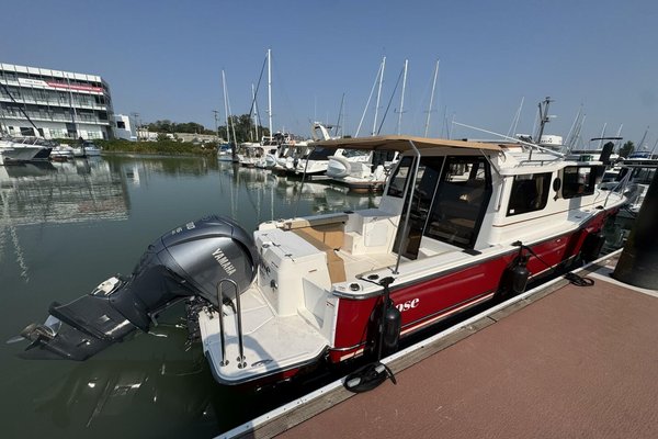 2021 Ranger Tugs 