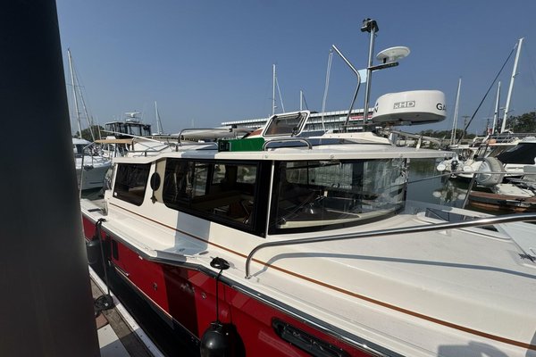 2021 Ranger Tugs 