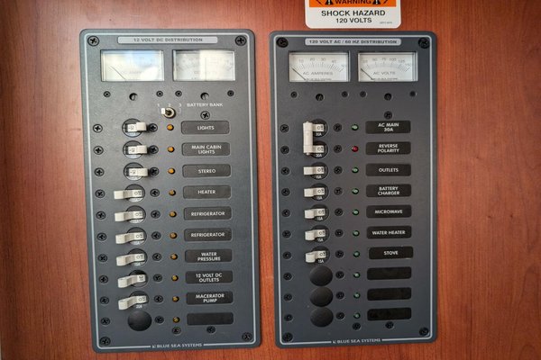 2014 Campion Allante 825i