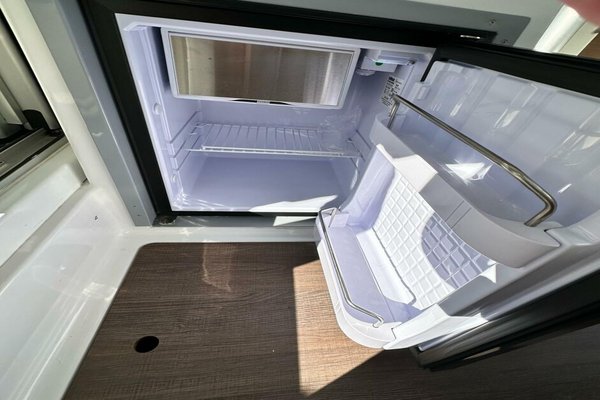 2021 Jeanneau NC 795 S2