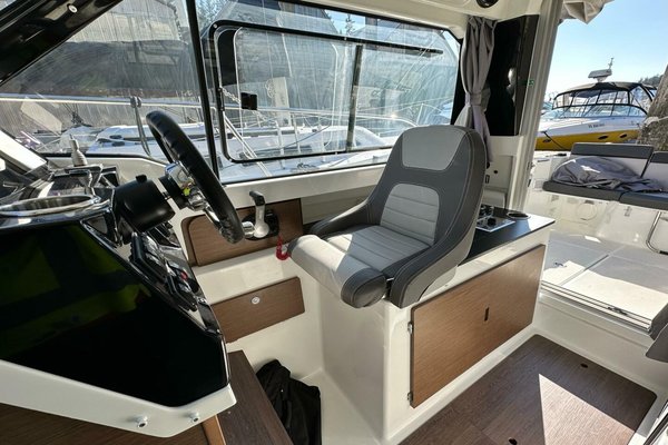 2021 Jeanneau NC 795 S2