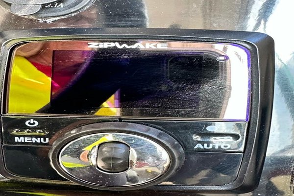 2021 Jeanneau NC 795 S2