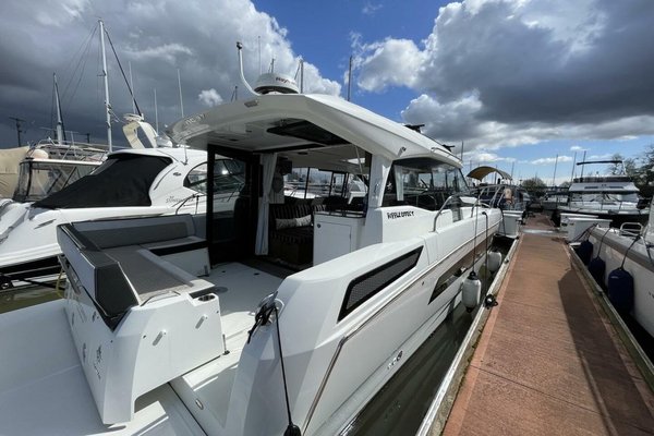 2020 Jeanneau NC 37