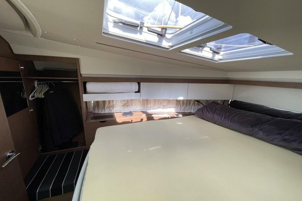 2020 Jeanneau NC 37
