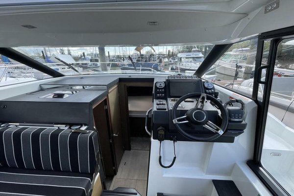 2020 Jeanneau NC 37