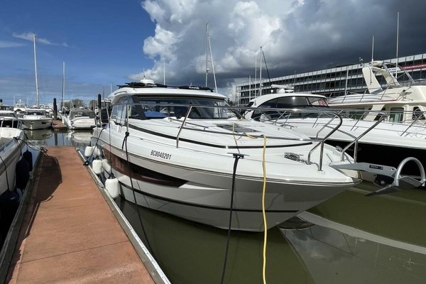 2020 Jeanneau NC 37