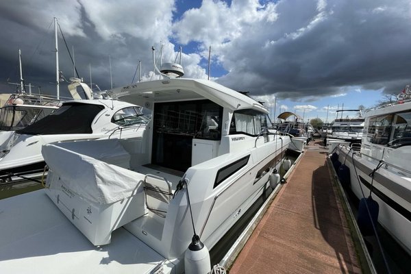 2020 Jeanneau NC 37