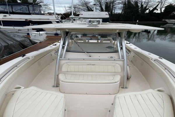 2006 Grady-White 306 Bimini