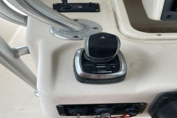 2006 Grady-White 306 Bimini