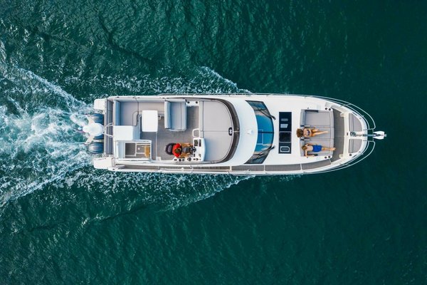 2027 Jeanneau NC 1295 Fly