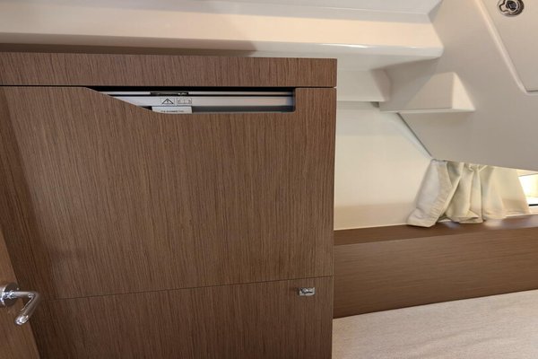 2023 Jeanneau NC 1095 FLY