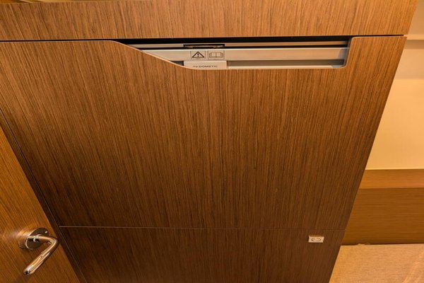 2023 Jeanneau NC 1095 FLY