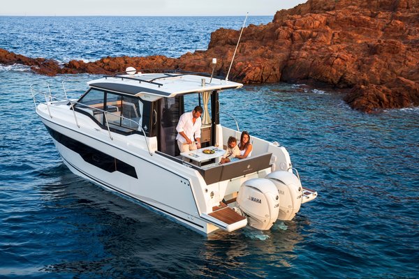2027 Jeanneau NC 895 S2
