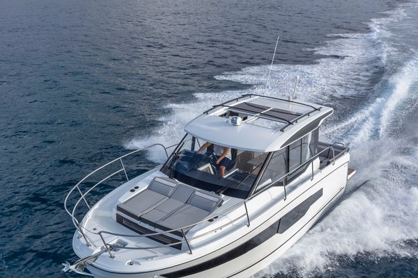 2027 Jeanneau NC 895 S2