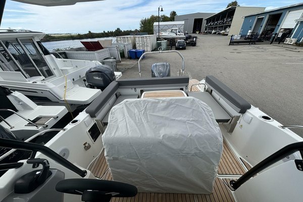 2026 Jeanneau Leader 7.5 WA