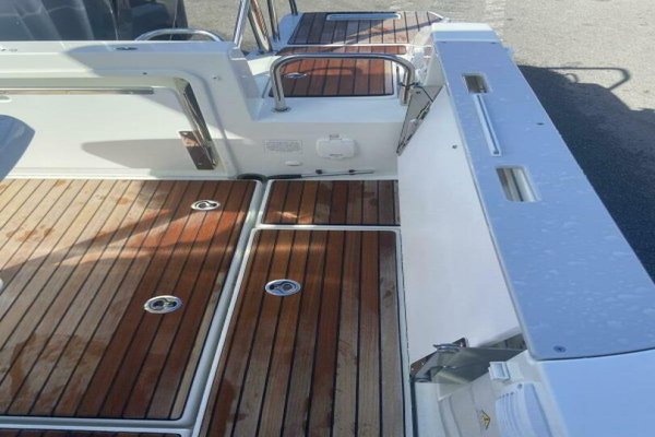 2026 Jeanneau Leader 7.5 WA