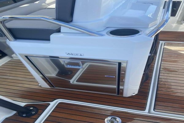 2026 Jeanneau Leader 7.5 WA