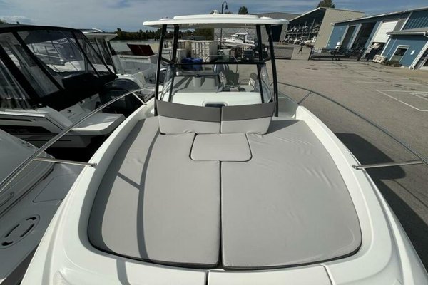 2026 Jeanneau Leader 7.5 WA