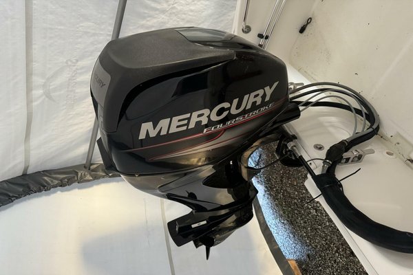 2015 Boston Whaler 130 Super Sport