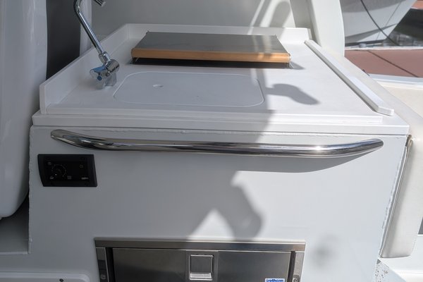 2021 Custom 264 Sport Fish