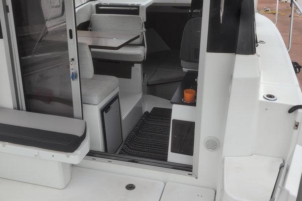 2022 Jeanneau NC 795 S2 