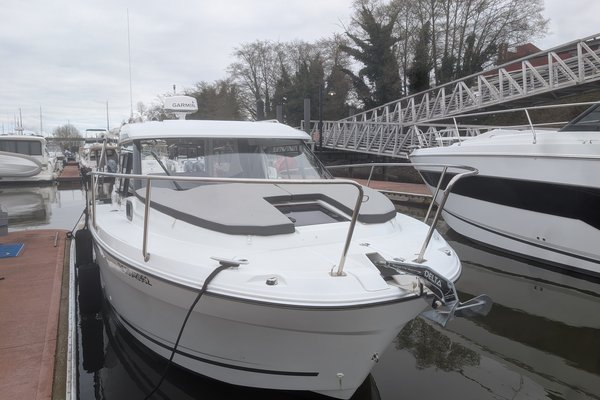 2022 Jeanneau NC 795 S2 