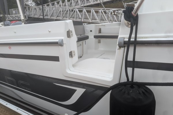 2022 Jeanneau NC 795 S2 