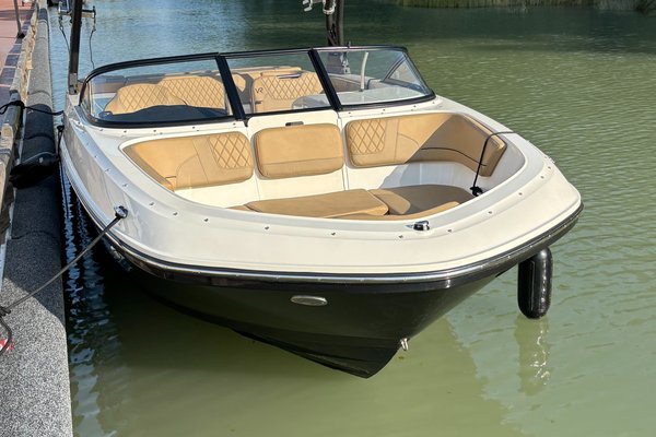 2023 Bayliner VR6 
