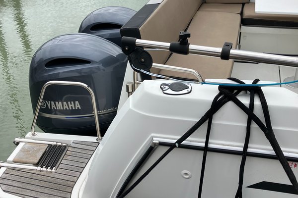 2017 Jeanneau NC 895 