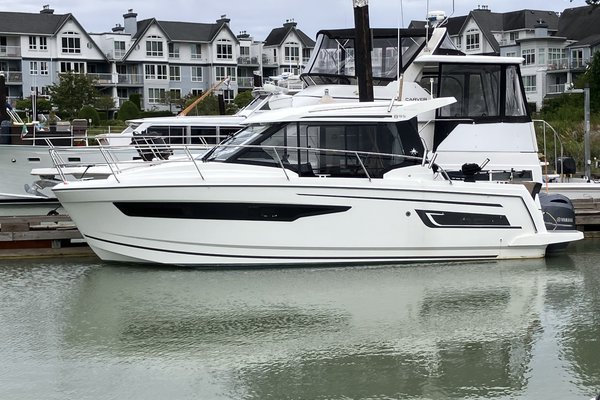2017 Jeanneau 