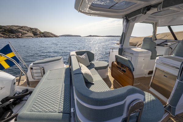 2027 Nimbus Sport Tender 35 