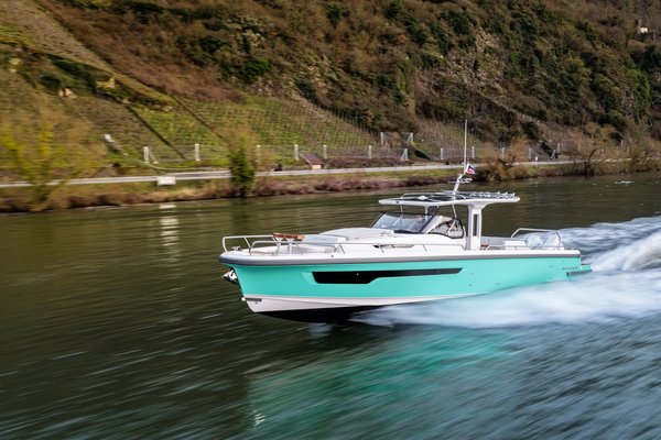 2027 Nimbus 42 Sport Tender 