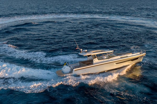 2027 all new 42 Sport Weekender 